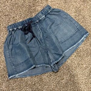Matilda Jane Good Hart GH Klyde Chambray Short